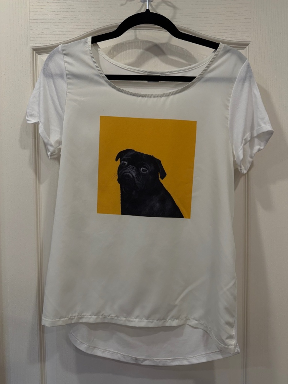 Twik Simons Black Pug Dog Graphic T Shirt M White Yellow Mixed Media Casual